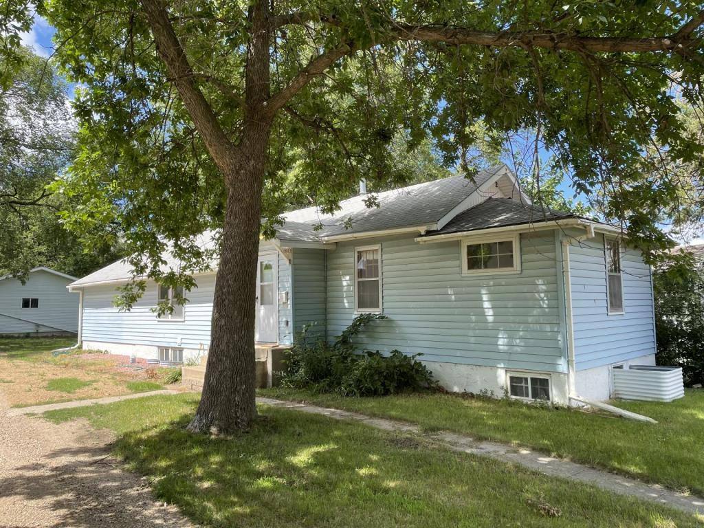 House for rent at 1023 9th Ave, Brookings, SD 57006