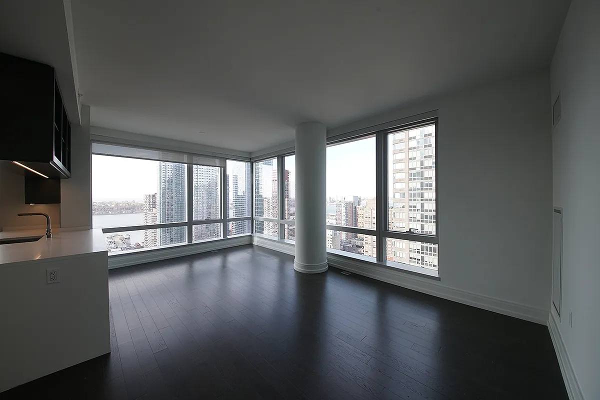 Apartment for rent at 555 10th Ave #20AA, New York, NY 10018
