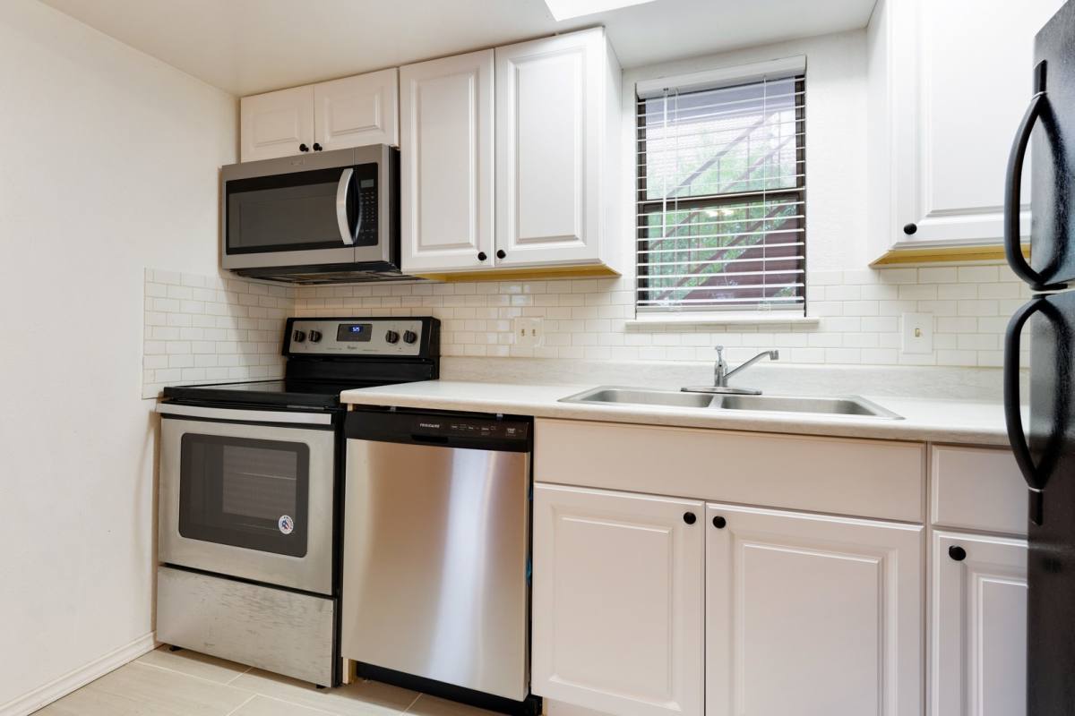 Condo for rent at 706 W 22nd St, Austin, TX 78705