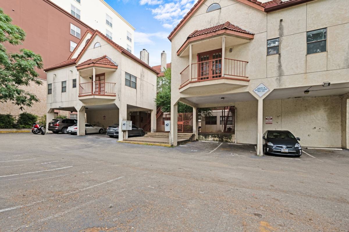 Condo for rent at 706 W 22nd St, Austin, TX 78705