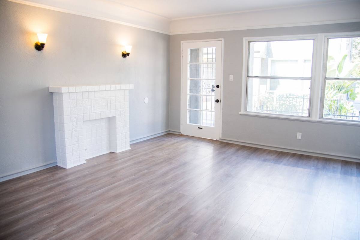 Apartment for rent at 372 Loma Ave, Los Angeles, CA 90017