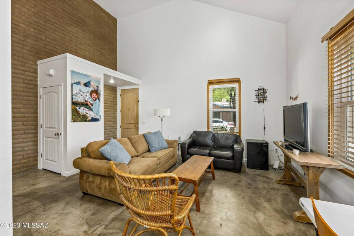 Townhouse for rent at 527 N Jacobus Ave, Tucson, AZ 85705