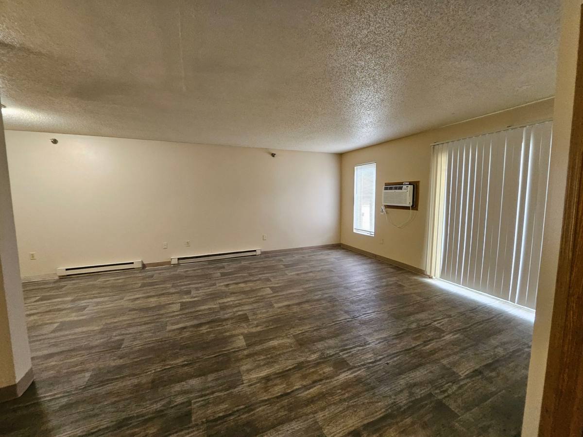 Apartment for rent at 1201 E Bell Ave, Des Moines, IA 50315