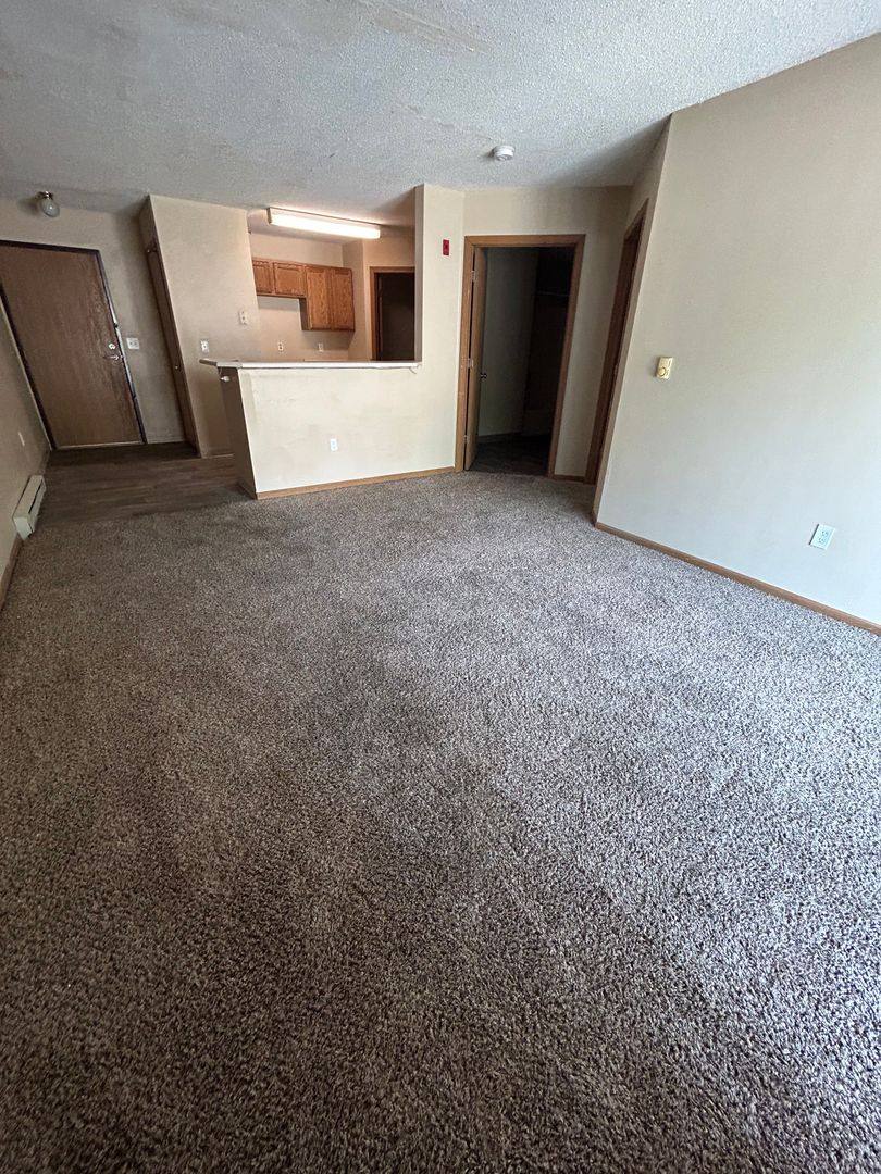 Apartment for rent at 1201 E Bell Ave, Des Moines, IA 50315
