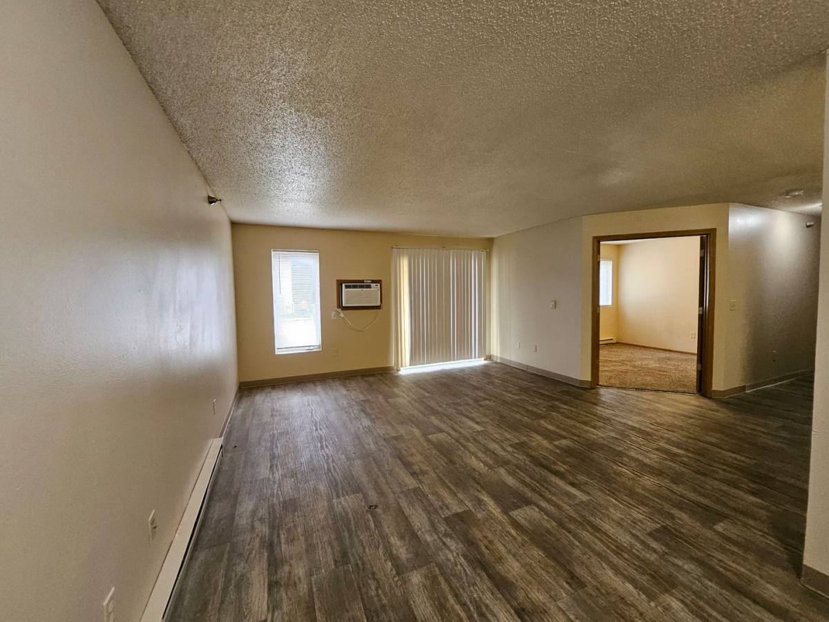 Apartment for rent at 1201 E Bell Ave, Des Moines, IA 50315