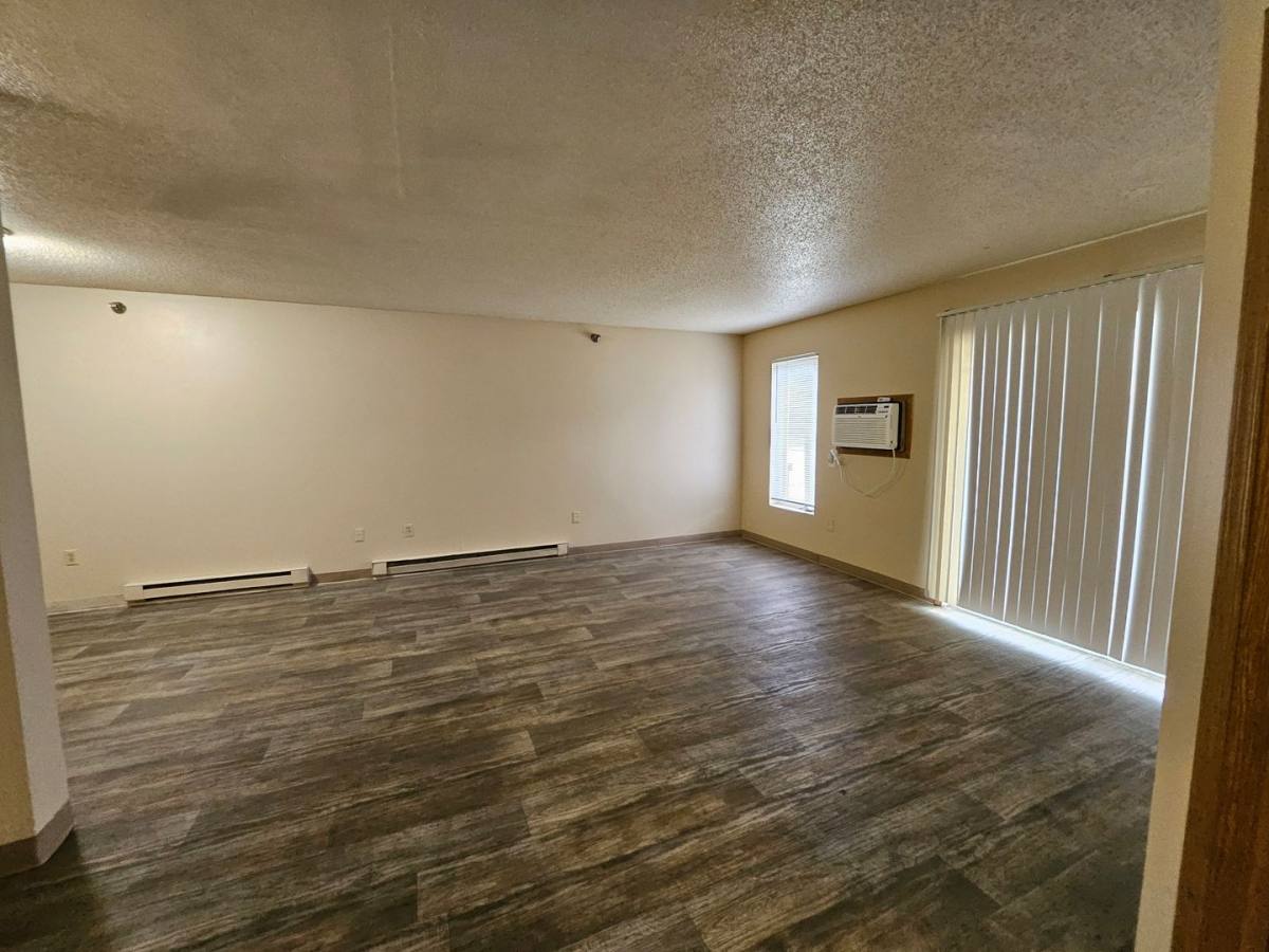 Apartment for rent at 1201 E Bell Ave, Des Moines, IA 50315