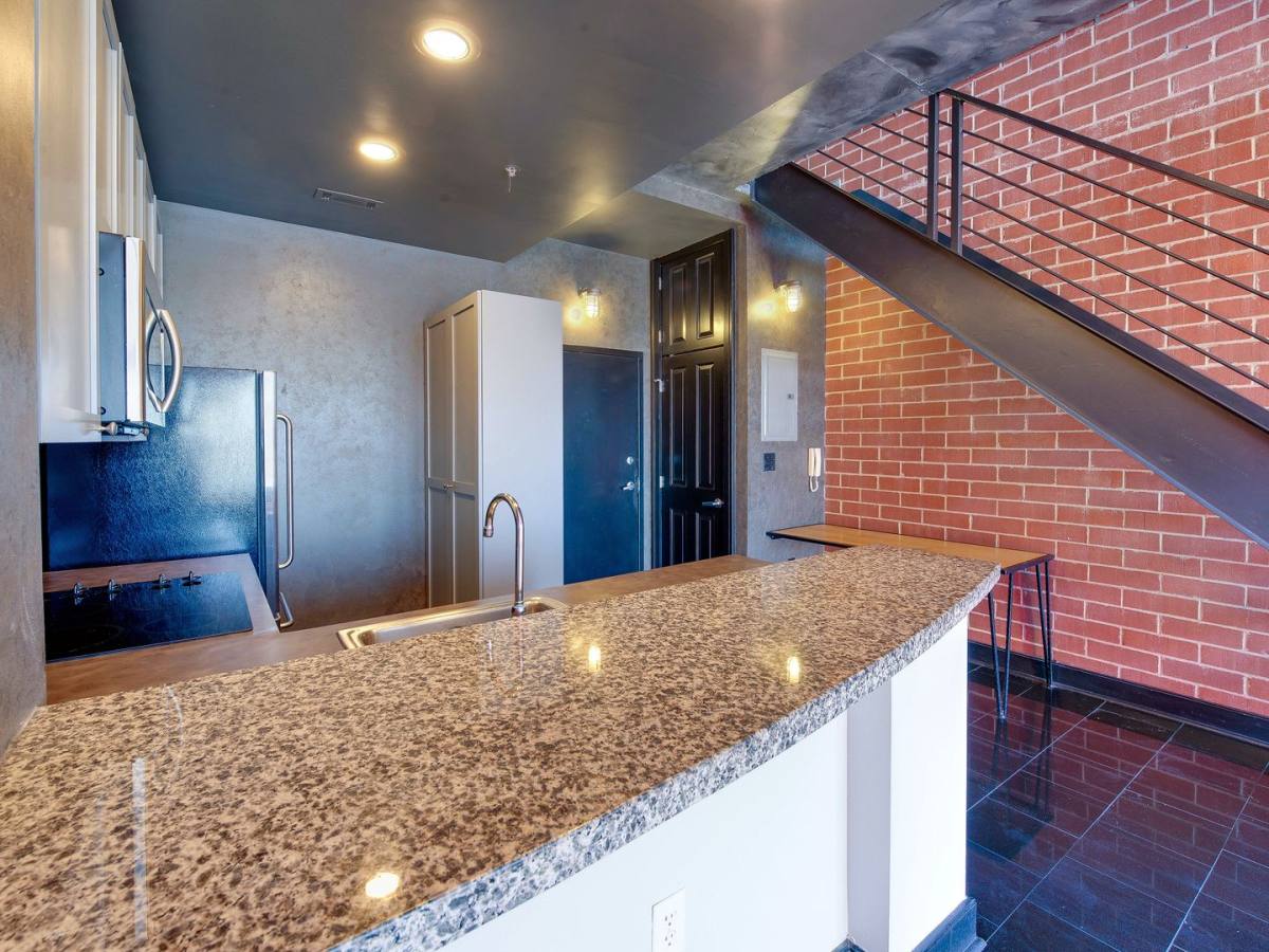 Condo for rent at 710 W Trade St, Charlotte, NC 28202