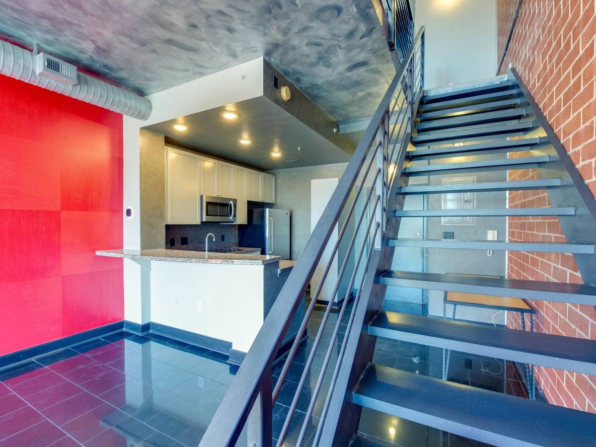 Condo for rent at 710 W Trade St, Charlotte, NC 28202