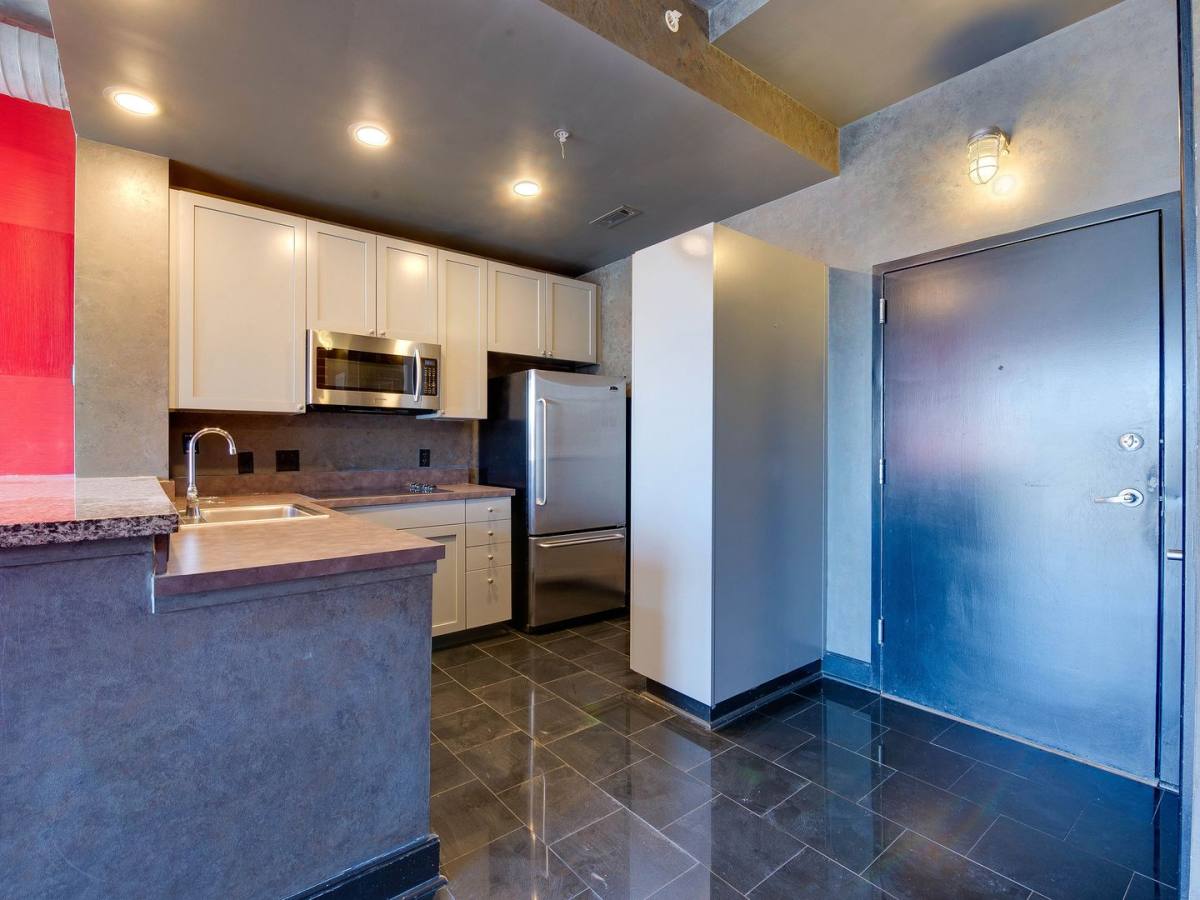 Condo for rent at 710 W Trade St, Charlotte, NC 28202