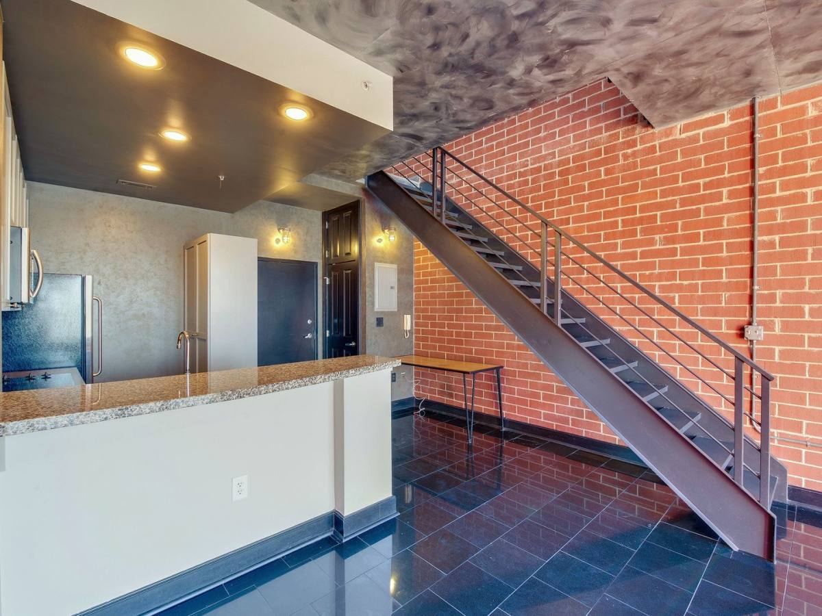 Condo for rent at 710 W Trade St, Charlotte, NC 28202