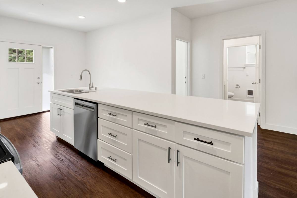 Apartment for rent at 619 E Myrtle St, Bellingham, WA 98225