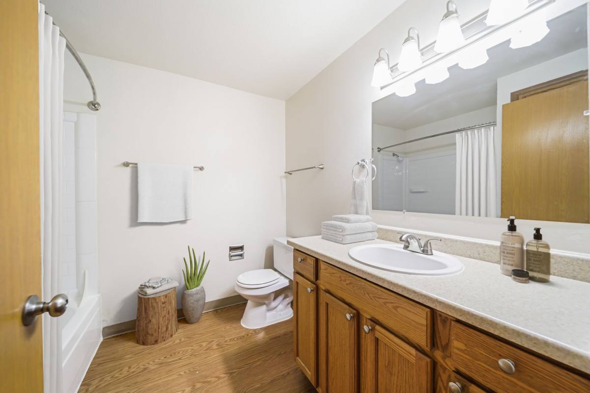 Apartment for rent at 10841 SE Kent Kangley Rd, Kent, WA 98030