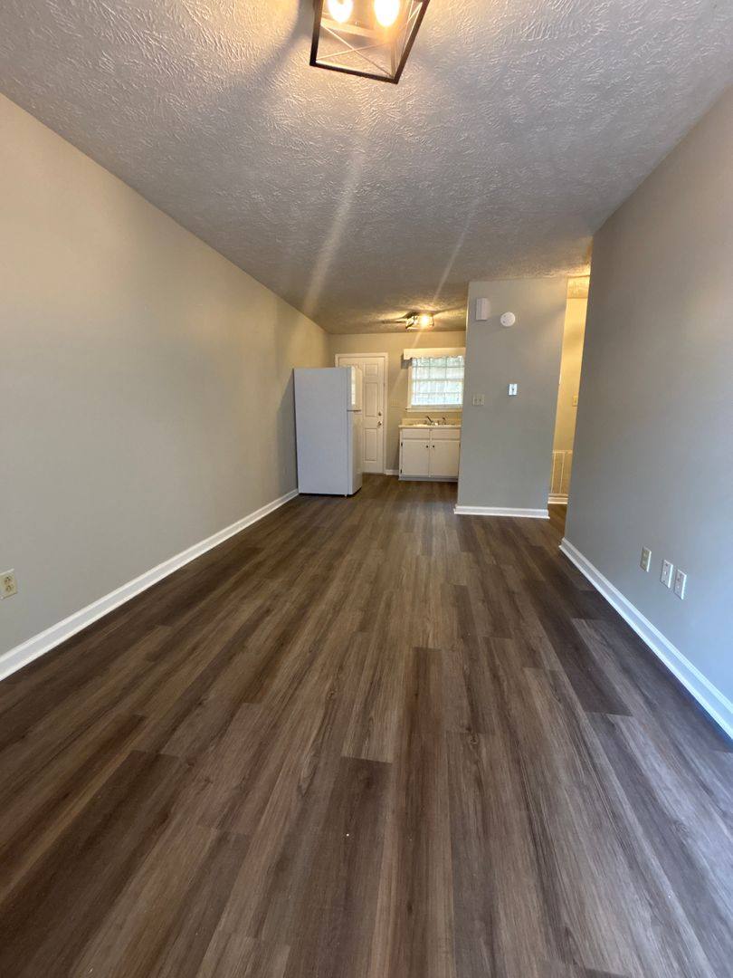 Apartment for rent at 570 Lambuth Blvd, Jackson, TN 38301