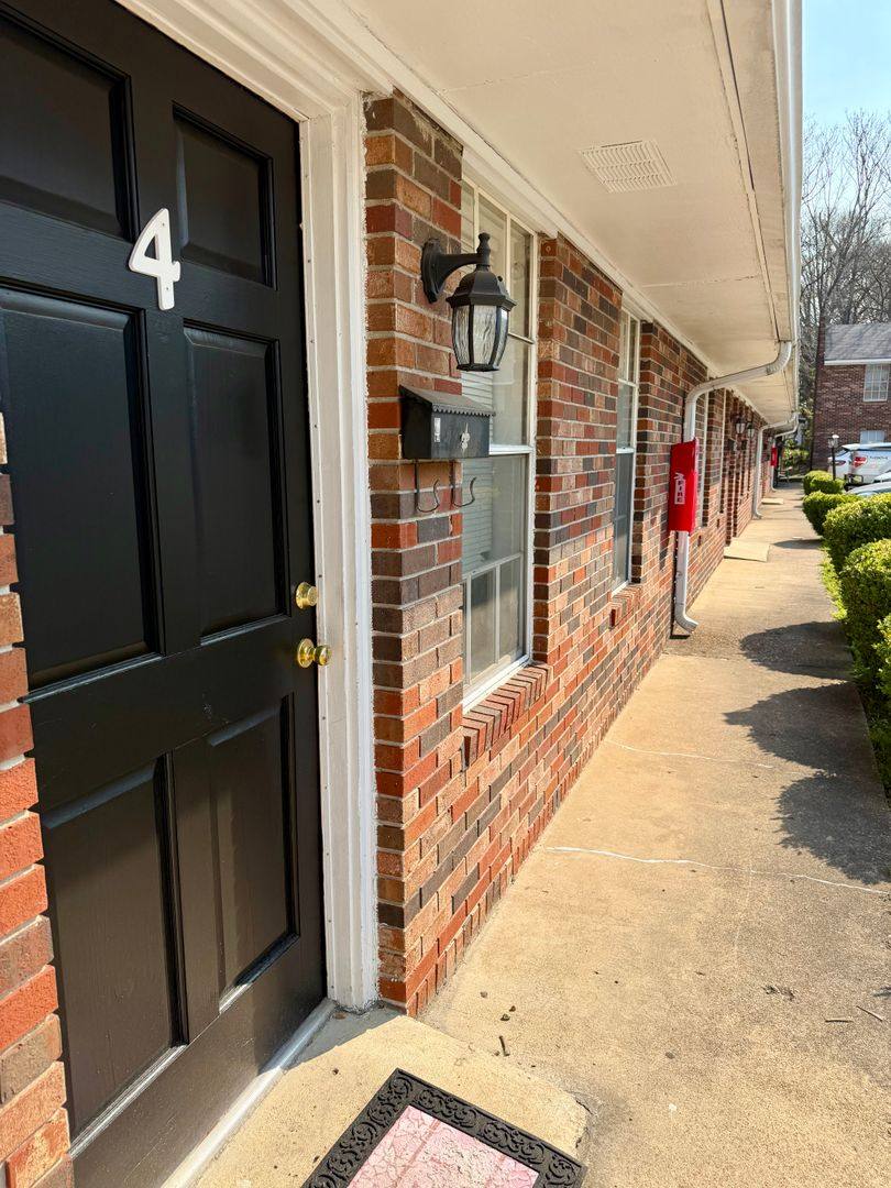 Apartment for rent at 570 Lambuth Blvd, Jackson, TN 38301