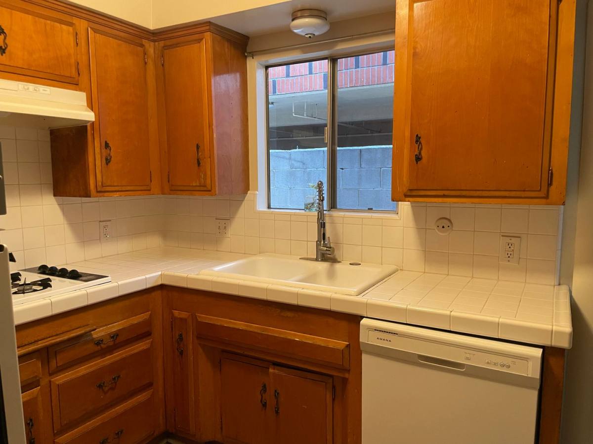 Apartment for rent at 1161 Linden Ave, Glendale, CA 91201