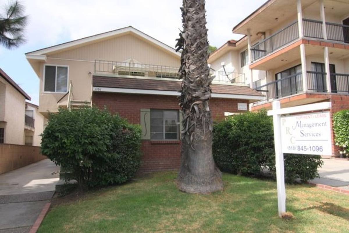 Apartment for rent at 1161 Linden Ave, Glendale, CA 91201