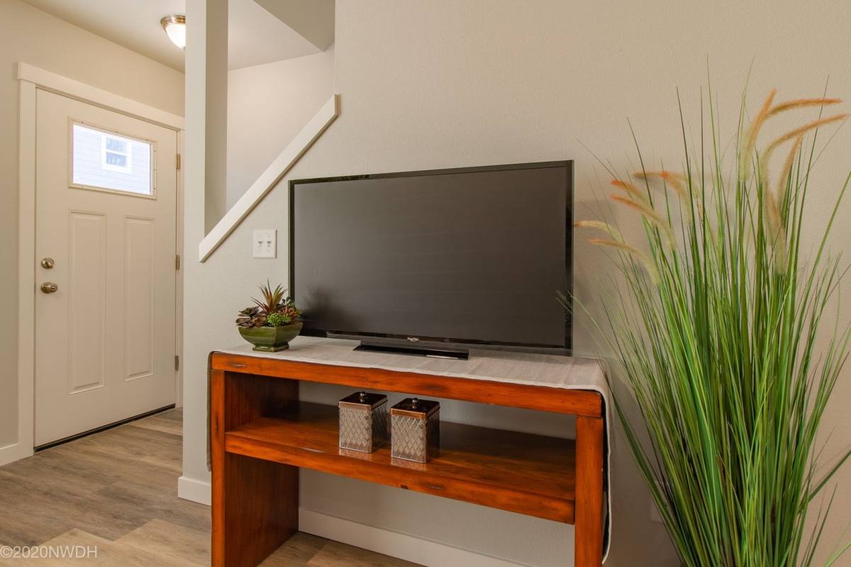 Townhouse for rent at 95 N Polk St, Eugene, OR 97402