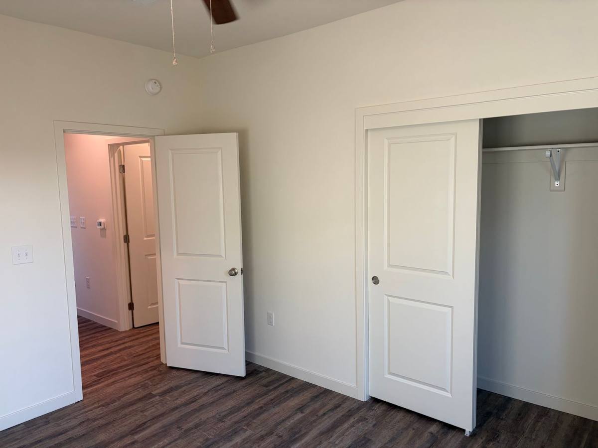 Apartment for rent at 6007 Cougar Trail, Bakersfield, CA 93306