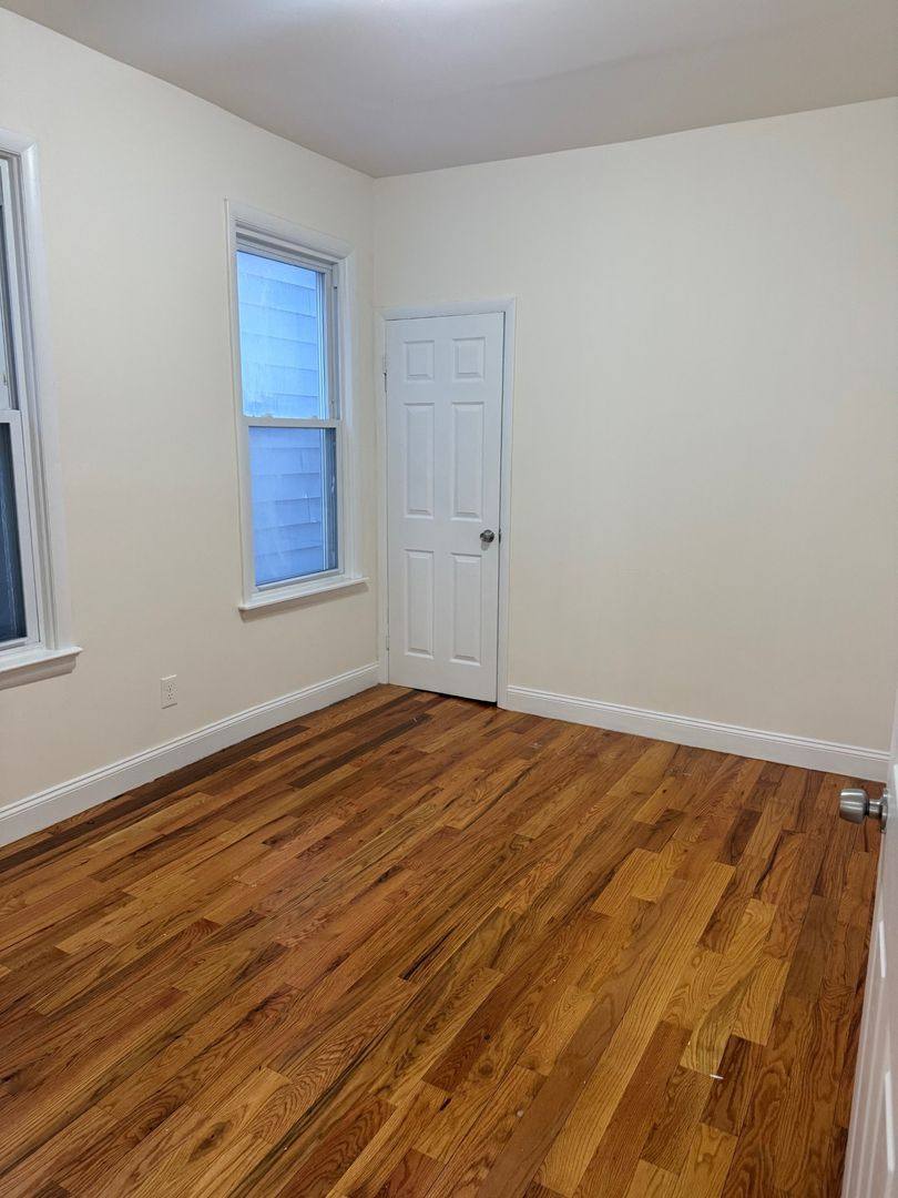 Apartment for rent at 165 N Oraton Parkway, East Orange, NJ 07017
