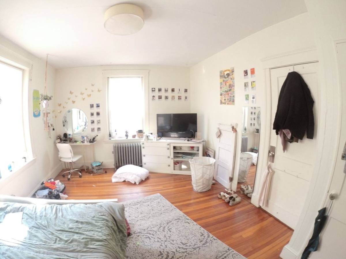 House for rent at 241 Freeman St #1E, Brookline, MA 02446