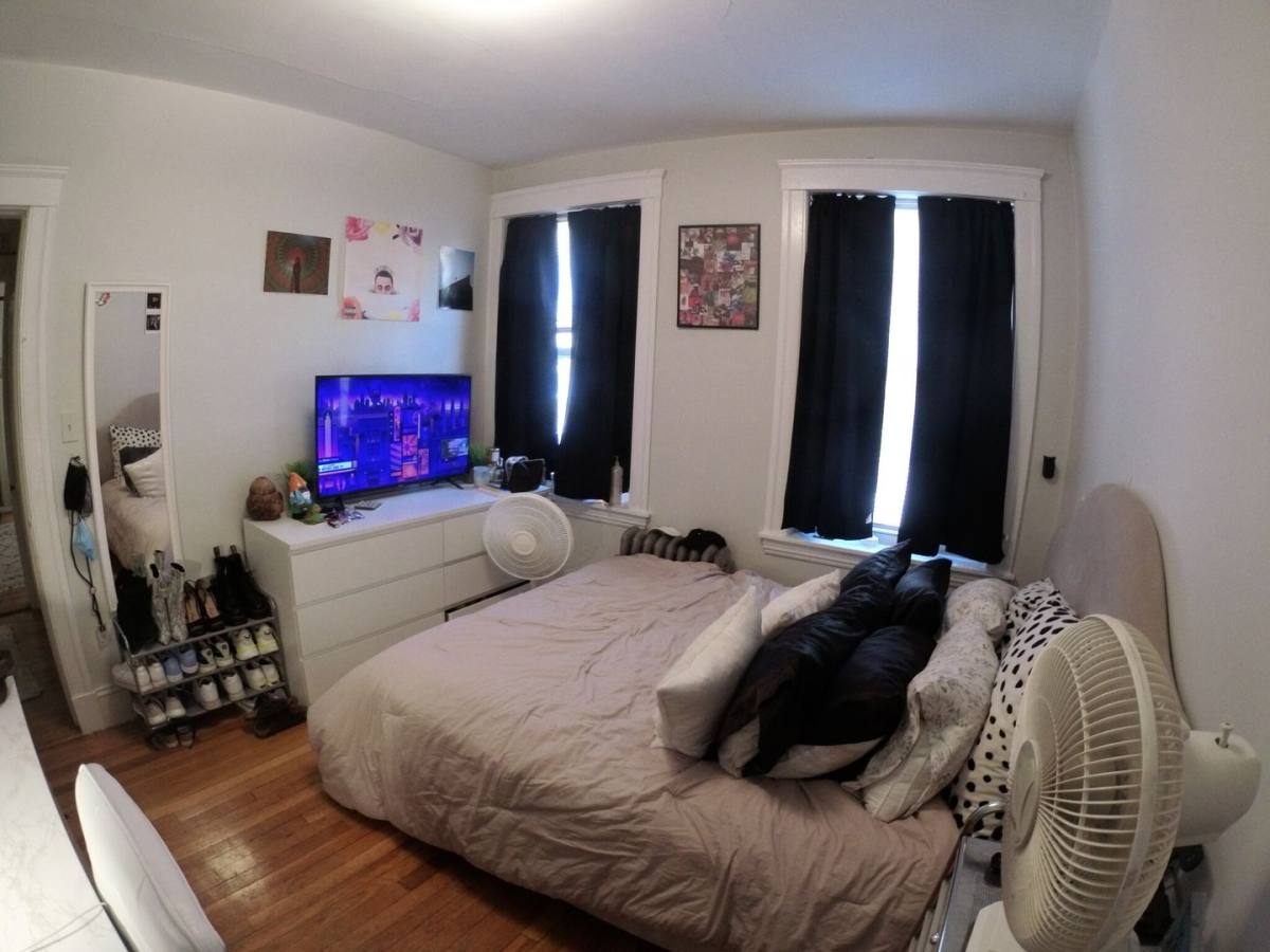 House for rent at 241 Freeman St #1E, Brookline, MA 02446