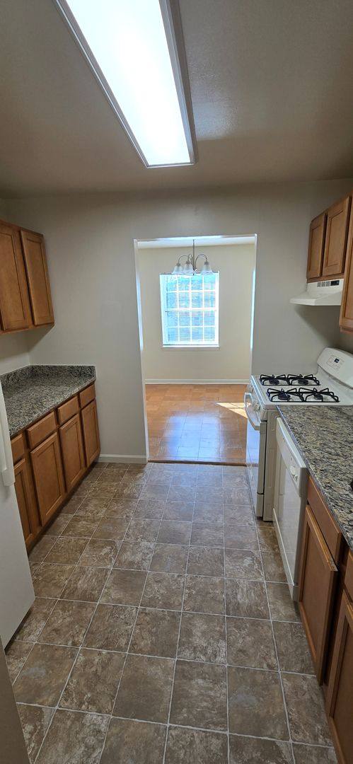 Apartment for rent at 1201 W Crestview Dr, Lebanon, PA 17042