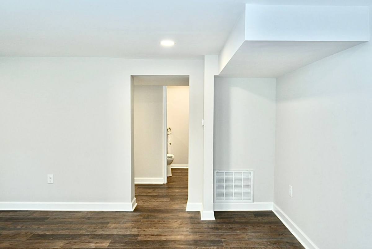 Apartment for rent at 406 Hedge St, Charlottesville, VA 22902