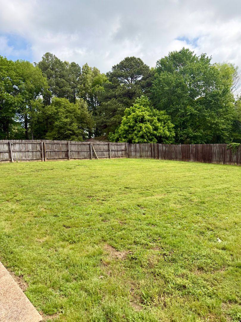 House for rent at 1068 Old Humboldt Rd, Jackson, TN 38305
