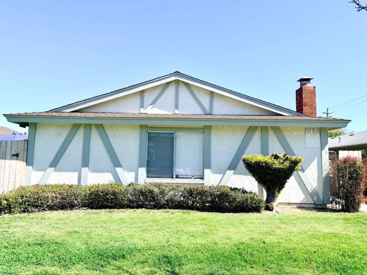 Apartment for rent at 604 N Fourth St, Lompoc, CA 93436
