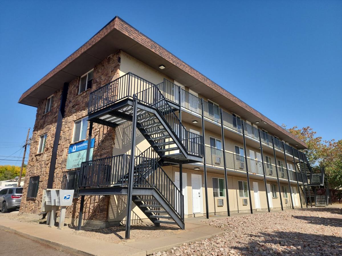 Apartment for rent at 625 W 14th St, Pueblo, CO 81003