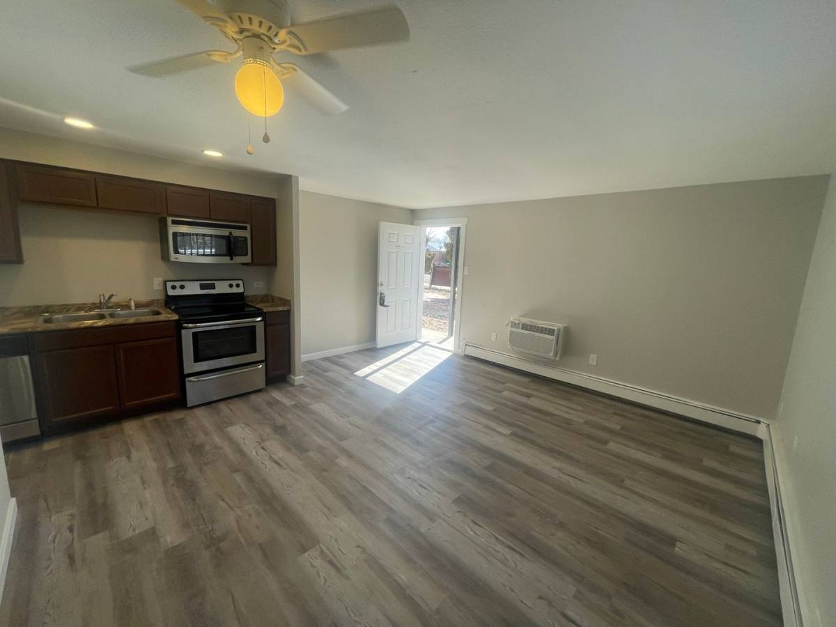 Apartment for rent at 625 W 14th St, Pueblo, CO 81003