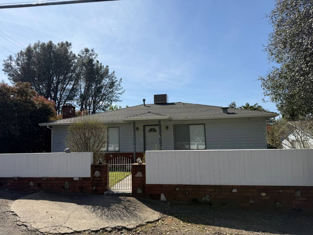 House for rent at 1840 Grand Coulee, Shasta Lake, CA 96019