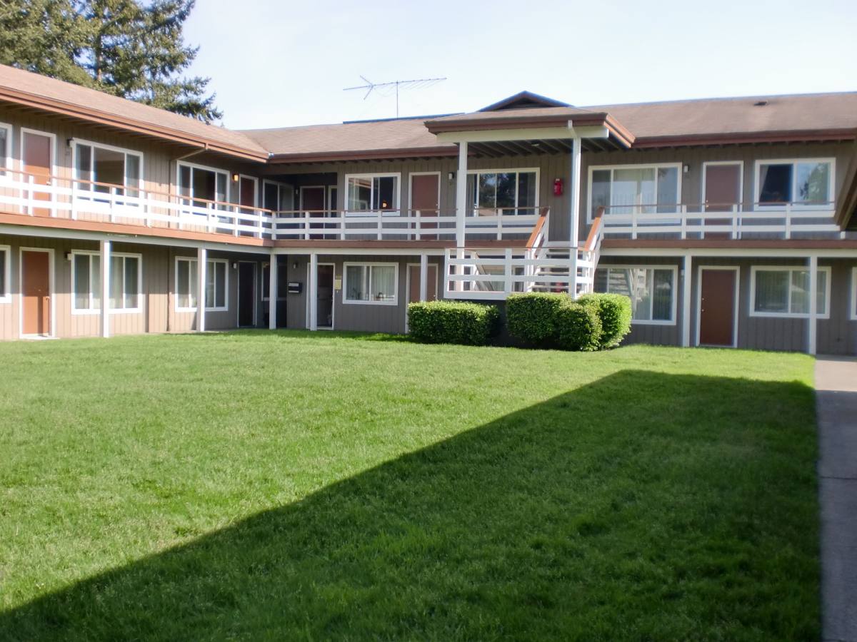 Apartment for rent at 3918 S 108th St, Lakewood, WA 98499