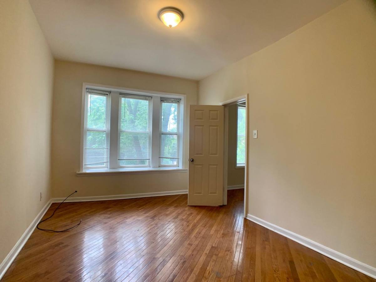 Apartment for rent at 600-02 Christiana 3338-44 Ohio, Chicago, IL 60624