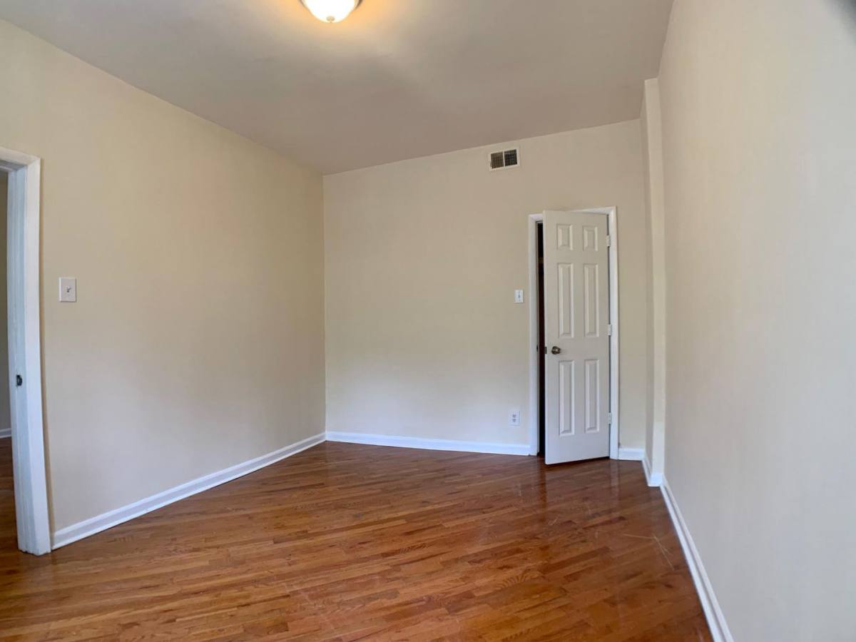 Apartment for rent at 600-02 Christiana 3338-44 Ohio, Chicago, IL 60624