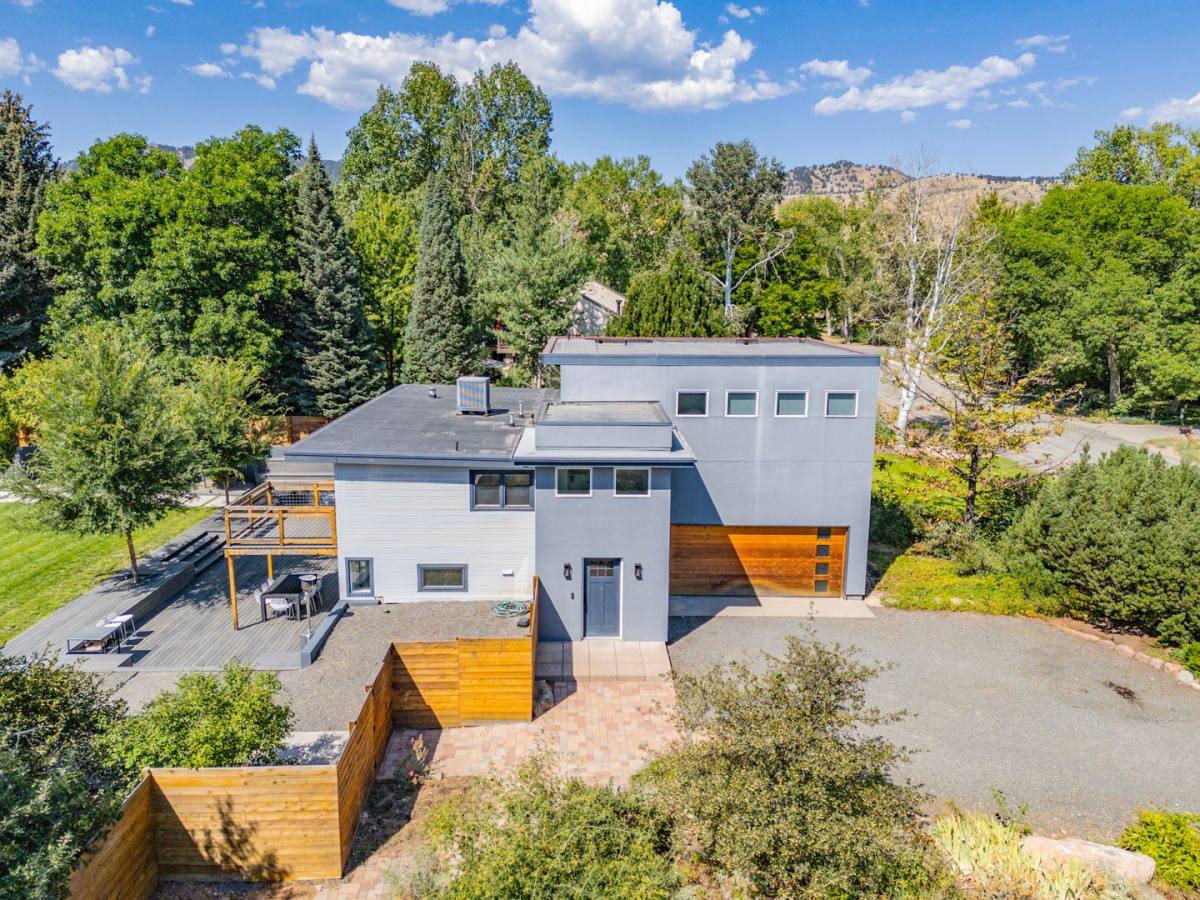 House for rent at 1990 Poplar Ave, Boulder, CO 80304