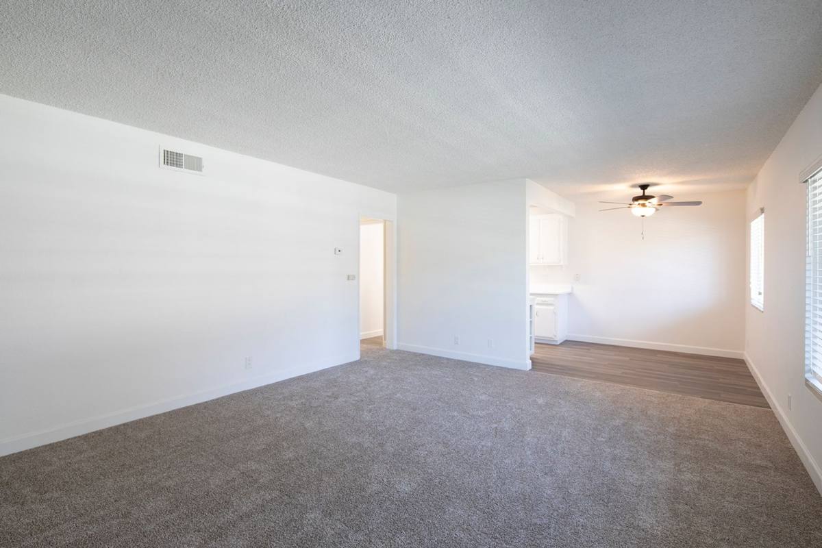 Stoneybrook, 1990 Apple St, Oceanside, CA 92054 - Apartment for Rent - Image 6