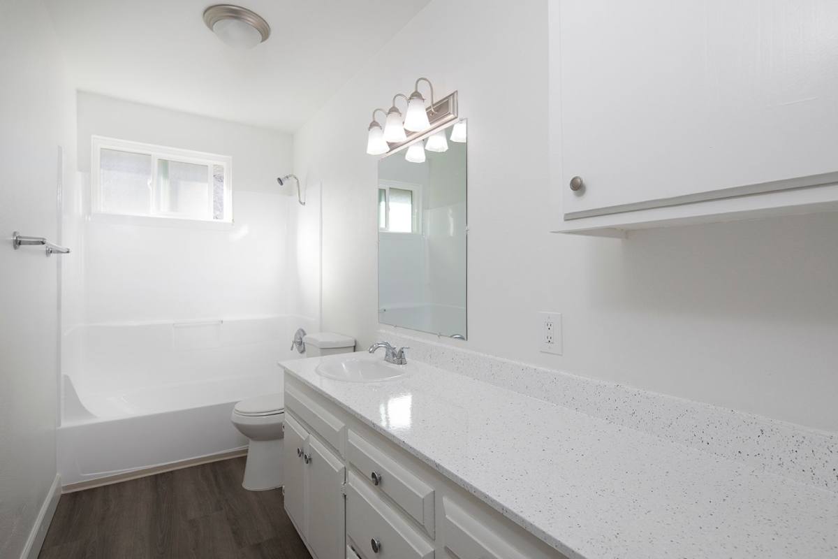 Stoneybrook, 1990 Apple St, Oceanside, CA 92054 - Apartment for Rent - Image 8