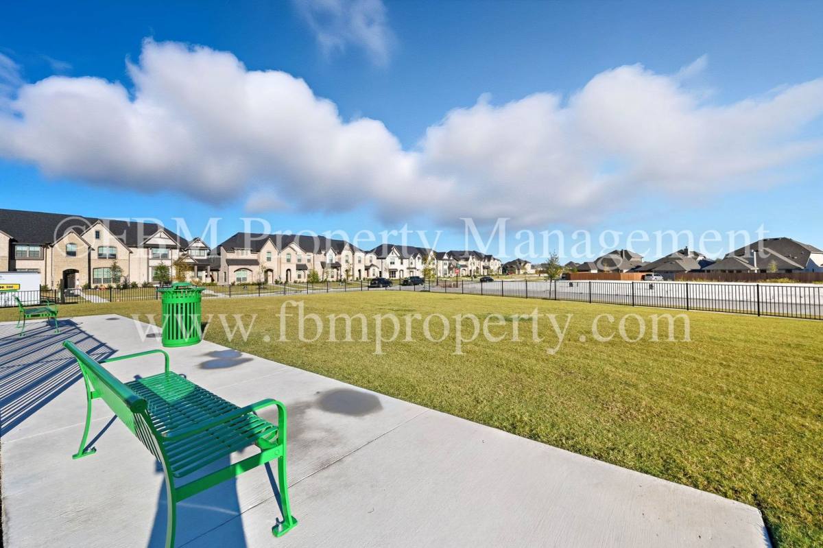 Townhouse for rent at 1789 Refuge Way, Waxahachie, TX 75165