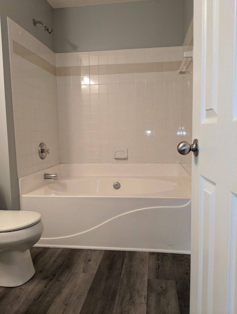 Townhouse for rent at 2120 Lebanon Pike, Nashville, TN 37210