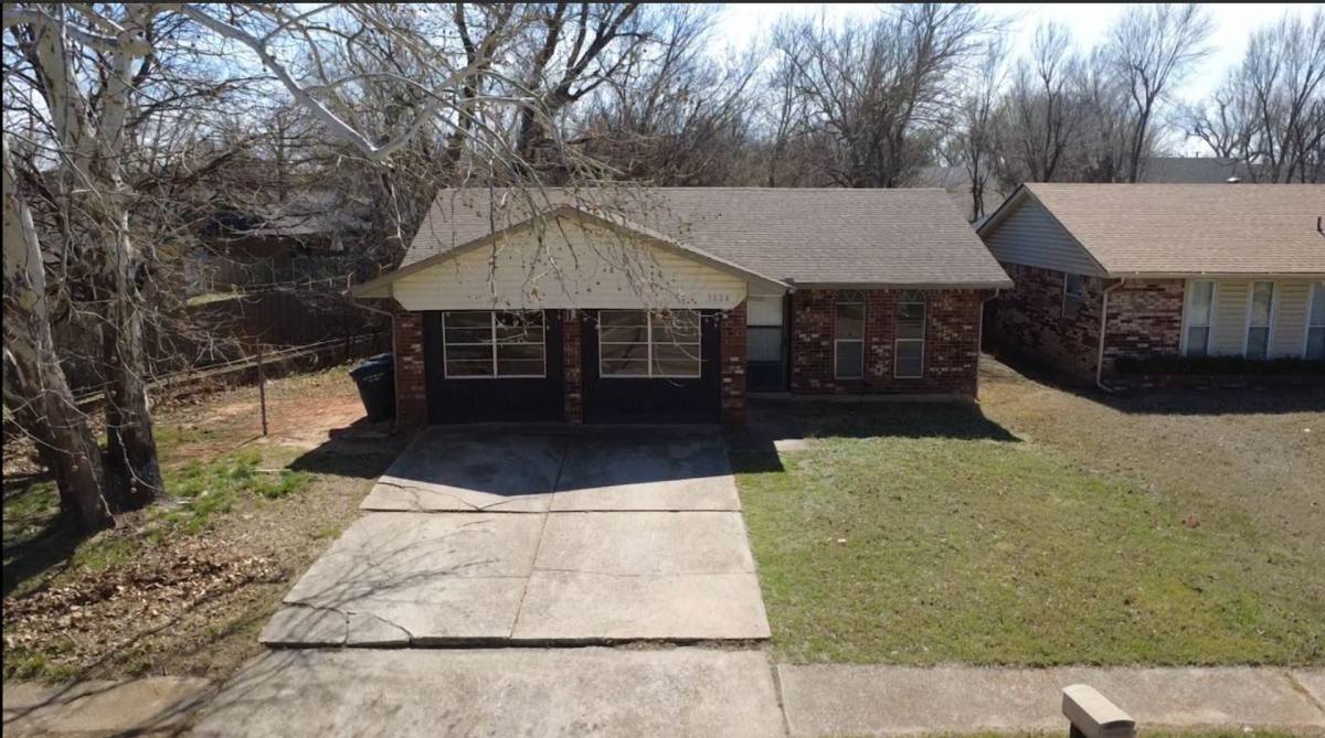 House for rent at 3024 Hillside Dr, Oklahoma City, OK 73115