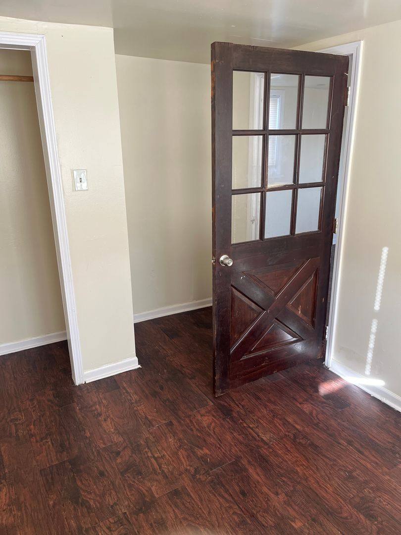 Apartment for rent at 1115 W 19th Place, Chicago, IL 60608