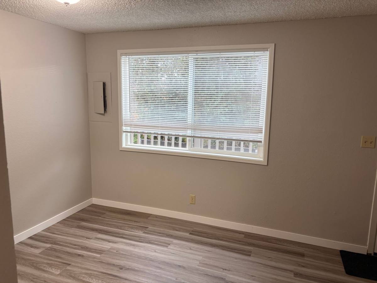 Apartment for rent at 608 R St, Vancouver, WA 98661