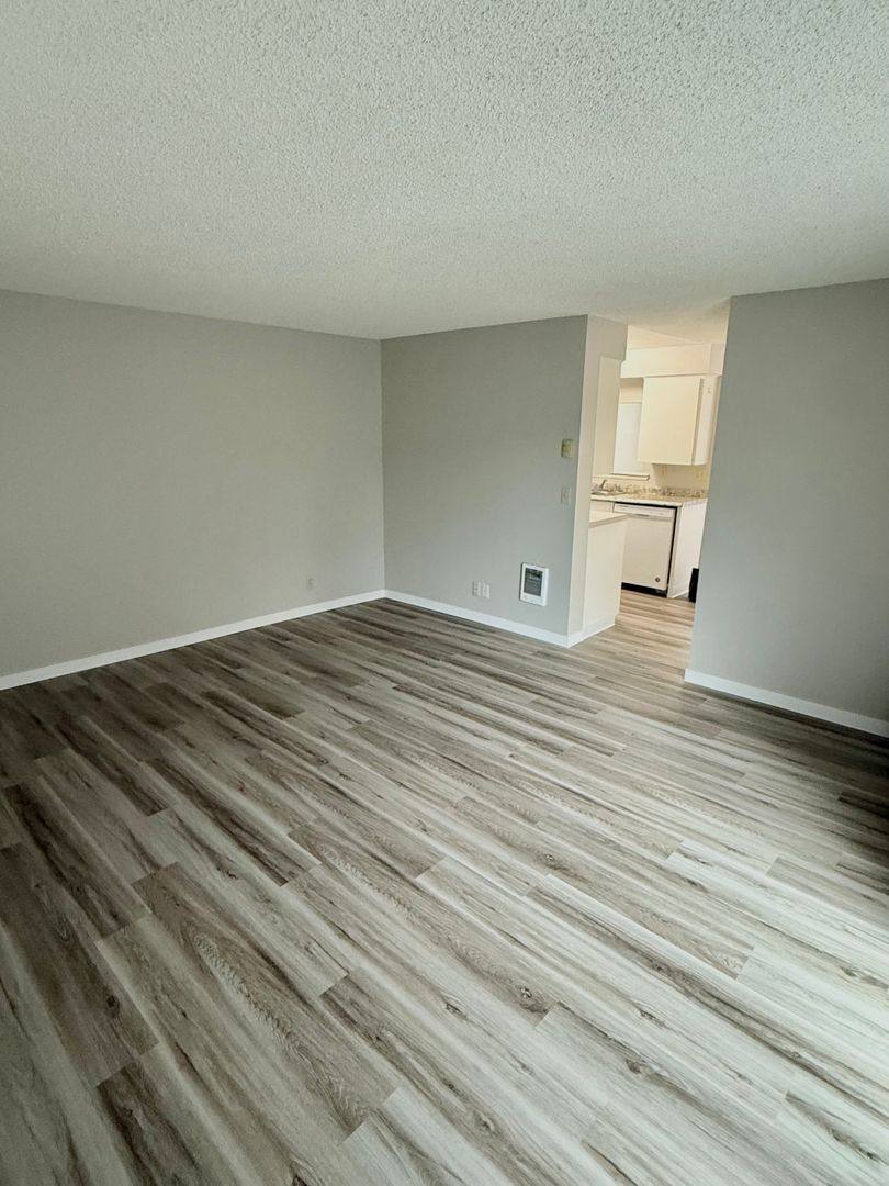 Apartment for rent at 608 R St, Vancouver, WA 98661