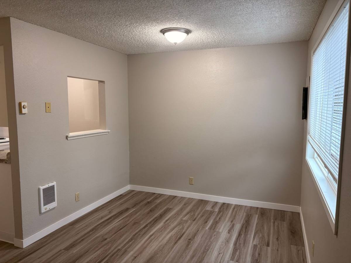 Apartment for rent at 608 R St, Vancouver, WA 98661