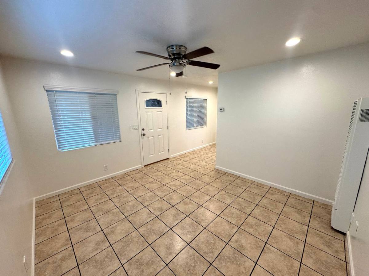 Apartment for rent at 268-282 Wall St, Ventura, CA 93001