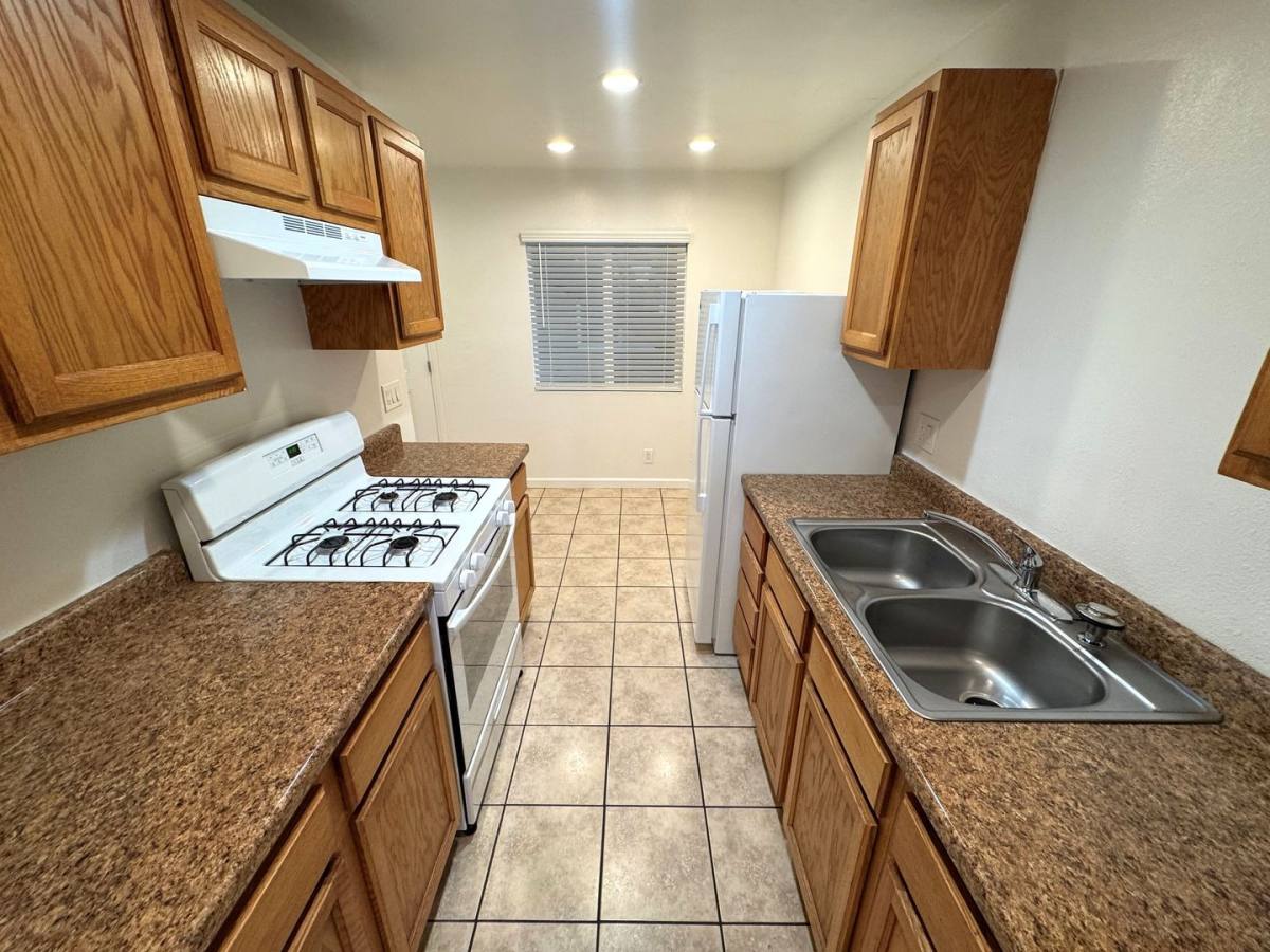Apartment for rent at 268-282 Wall St, Ventura, CA 93001
