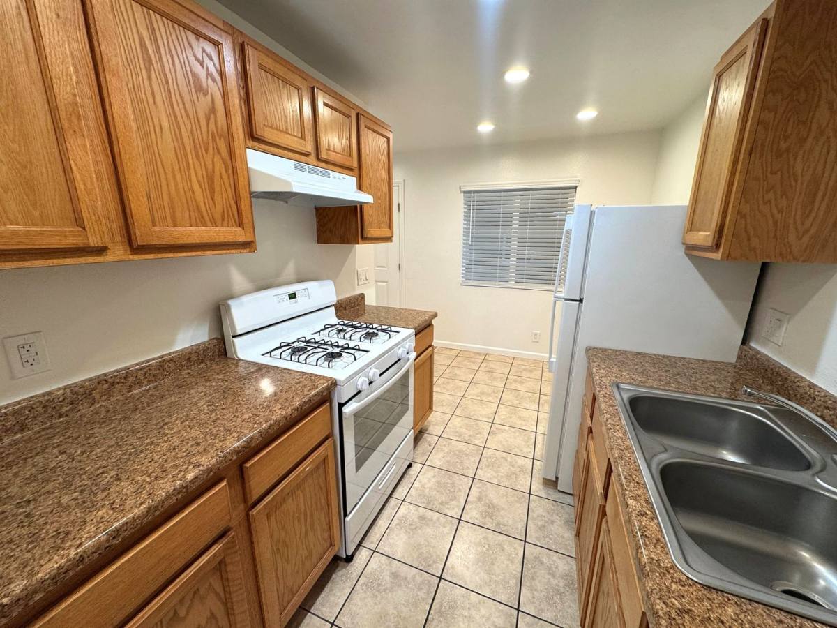 Apartment for rent at 268-282 Wall St, Ventura, CA 93001