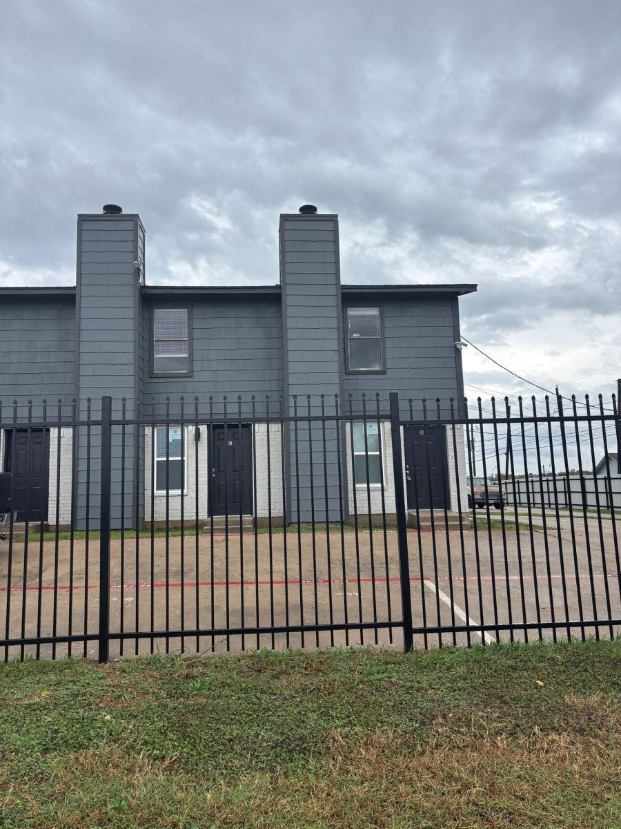 Apartment for rent at 3204 McLean St, Fort Worth, TX 76103