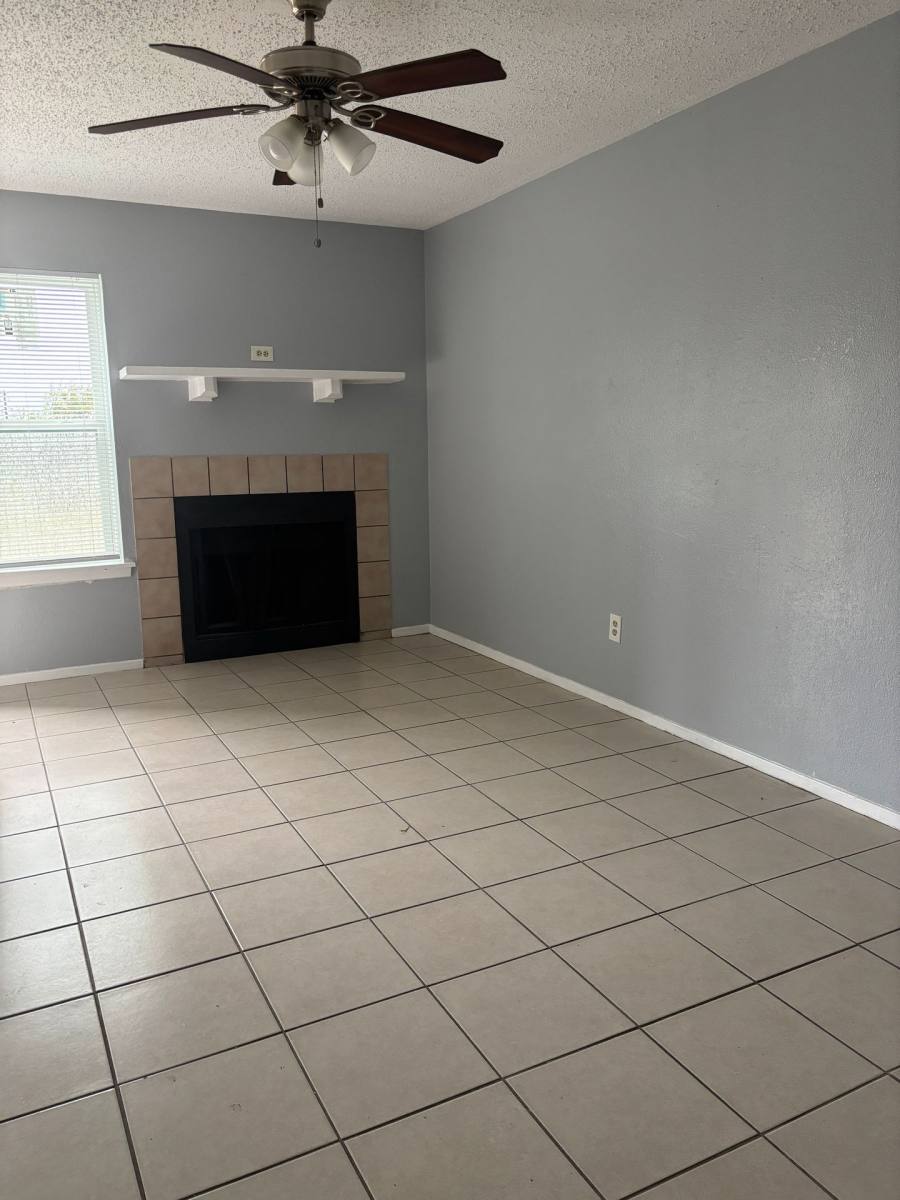 Apartment for rent at 3204 McLean St, Fort Worth, TX 76103